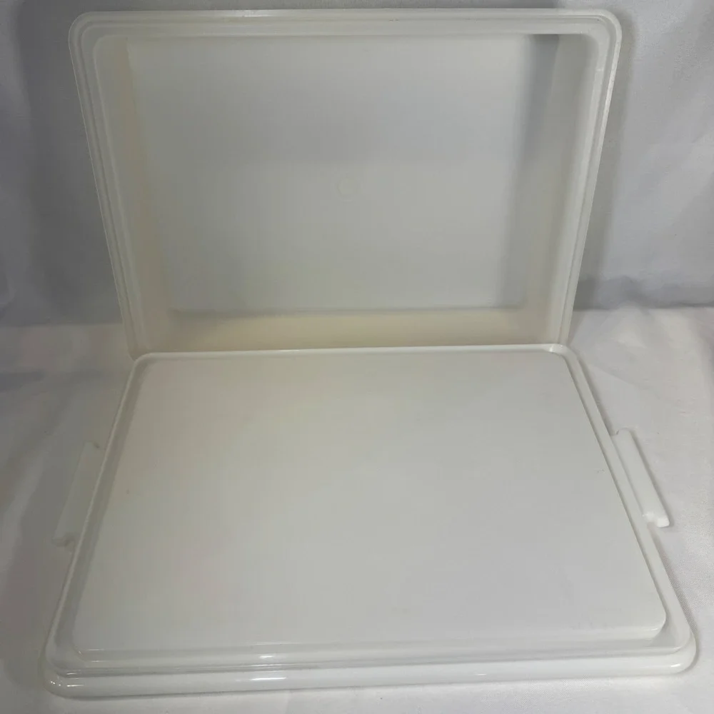Vintage Tupperware Rectangular Cake Taker Carrier White Sheer Lid 622 623 USA